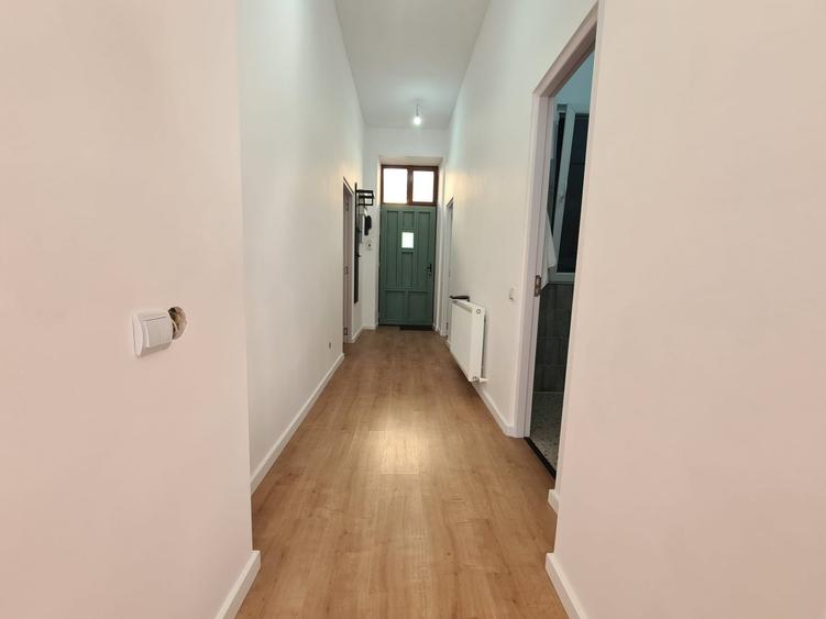 Apartament cu 3 camere decomandat, mobilat în Gară