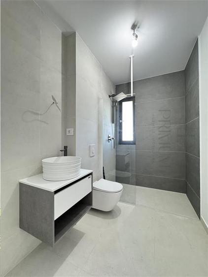 Apartament cu 2 camere semidecomandat în Torontalului