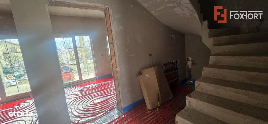 Casă cu 4 camere cu Teren 365 Mp în Central