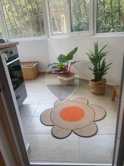 Apartament cu 3 camere decomandat, mobilat în Aviatorilor