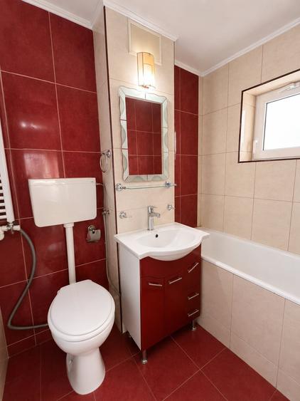 Apartament cu 3 camere decomandat în Dacia