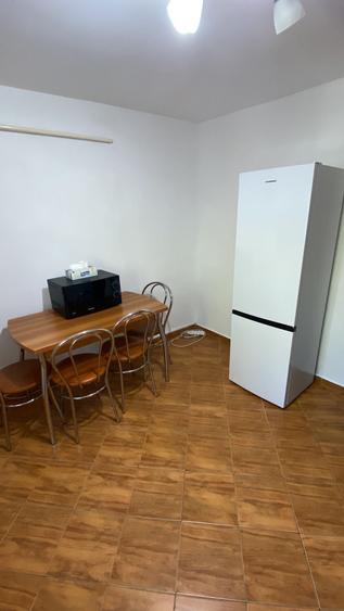 Apartament cu 3 camere decomandat în Autogară