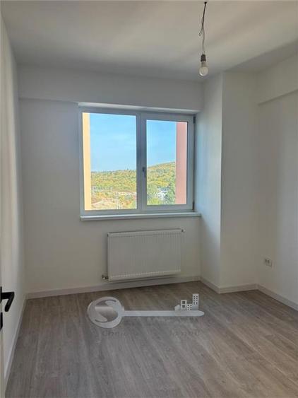 Apartament cu 2 camere semidecomandat în Lunca Cetățuii