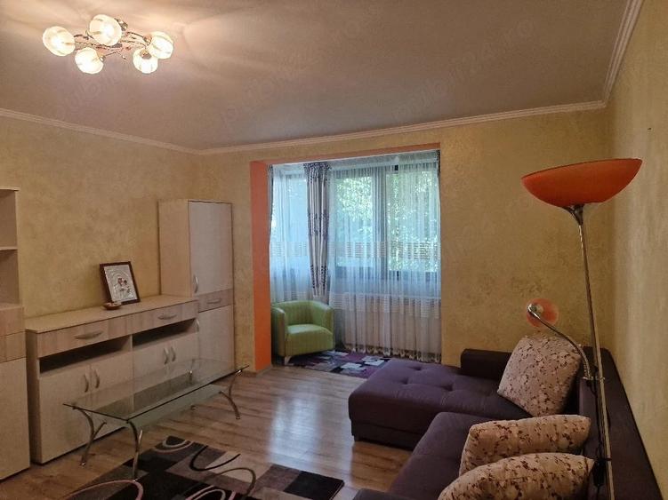 Garsonieră decomandată în Central