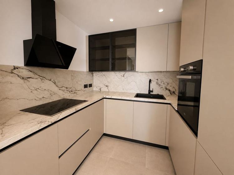 Apartament cu 3 camere semidecomandat în Floreasca