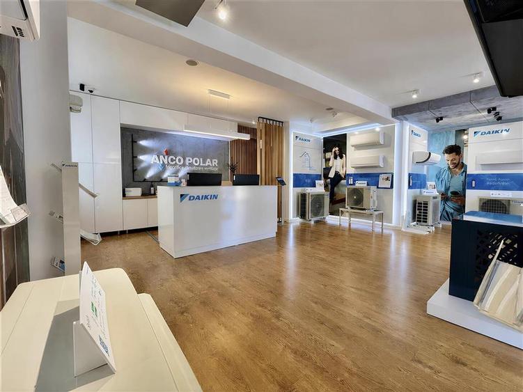 Spațiu comercial, de 80 mp, în Central