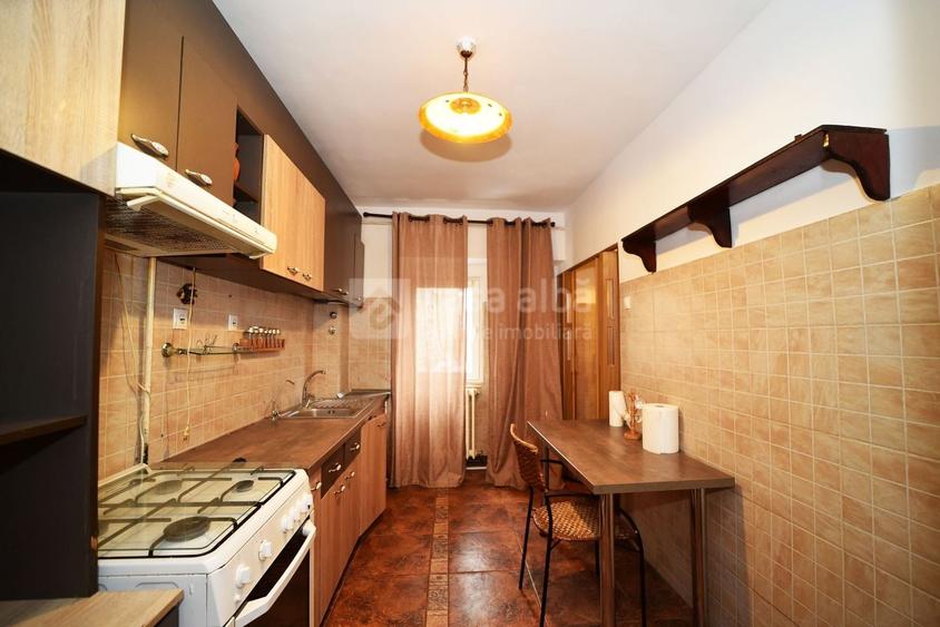 Apartament cu 4 camere decomandat, mobilat în Gară