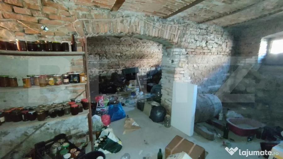 Casă cu 5 camere cu Canalizare în Râșnov