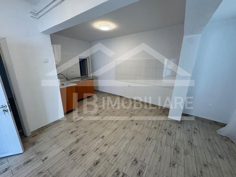 Casă individuală cu 4 camere cu Canalizare în Semicentral