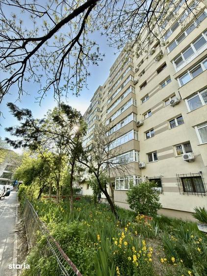 Apartament cu 3 camere, mobilat în Obor