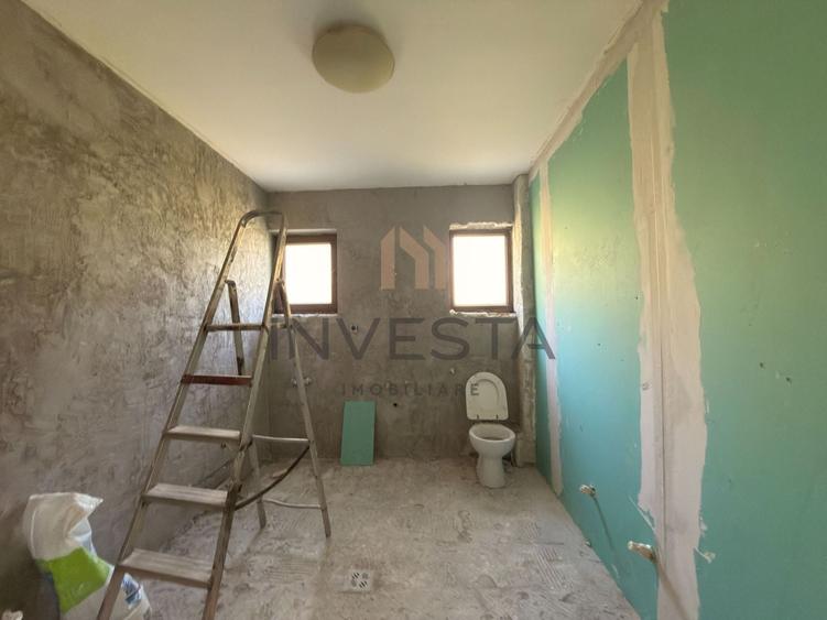 Apartament cu 3 camere semidecomandat în Andrei Mureșanu