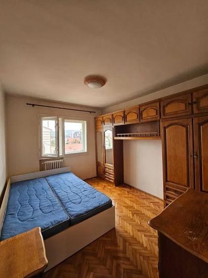 Apartament 3 camere, decomandat, 70 mp, loc de parcare - 2