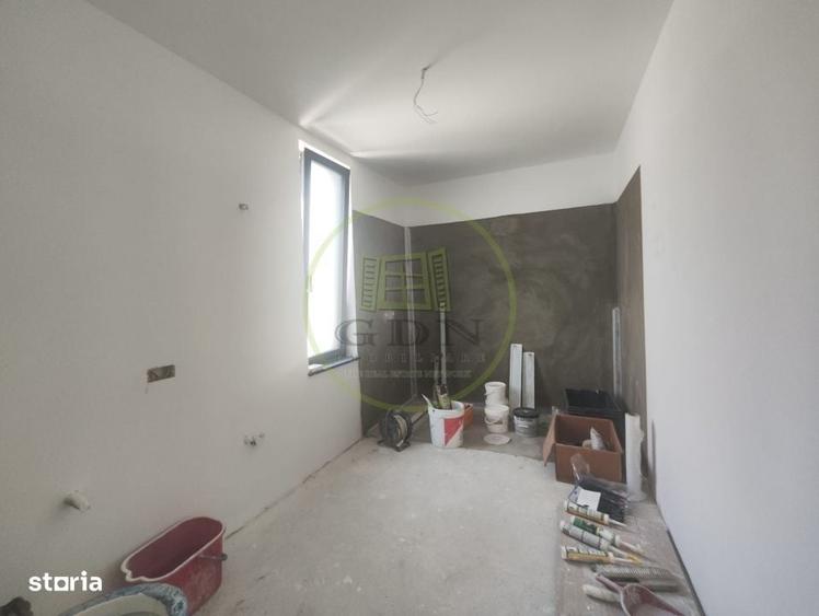 Casă cu 4 camere în Podari