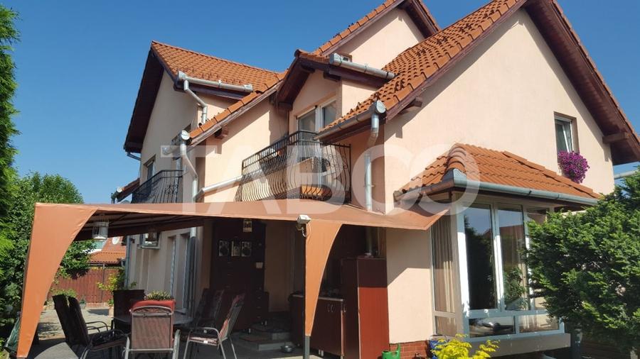 Casă individuală cu 6 camere cu Piscina în Șelimbăr