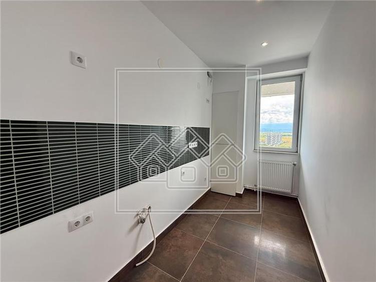 Apartament cu 2 camere decomandat în Mihai Viteazul