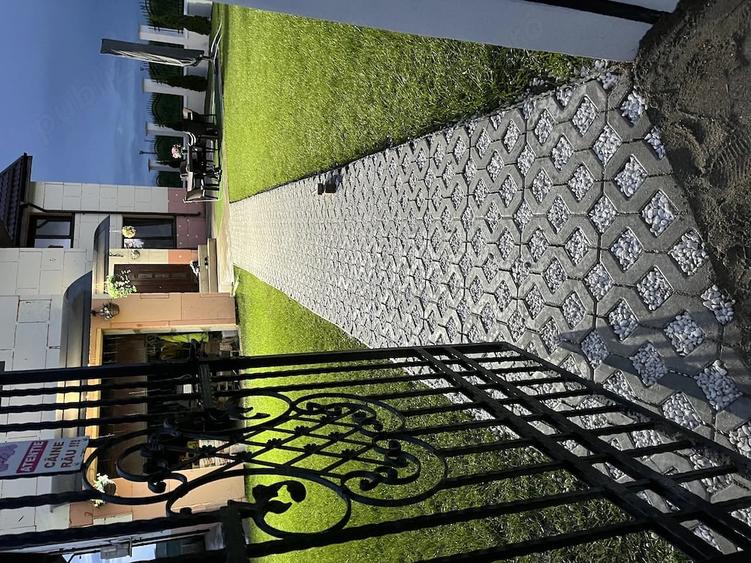 Casă cu Teren 600 Mp în Central