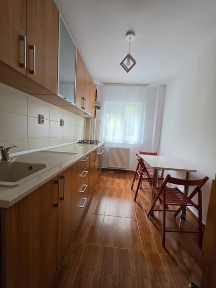 Apartament cu 2 camere decomandat în Mihai Bravu