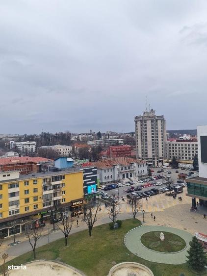 Apartament cu 4 camere decomandat în Ultracentral