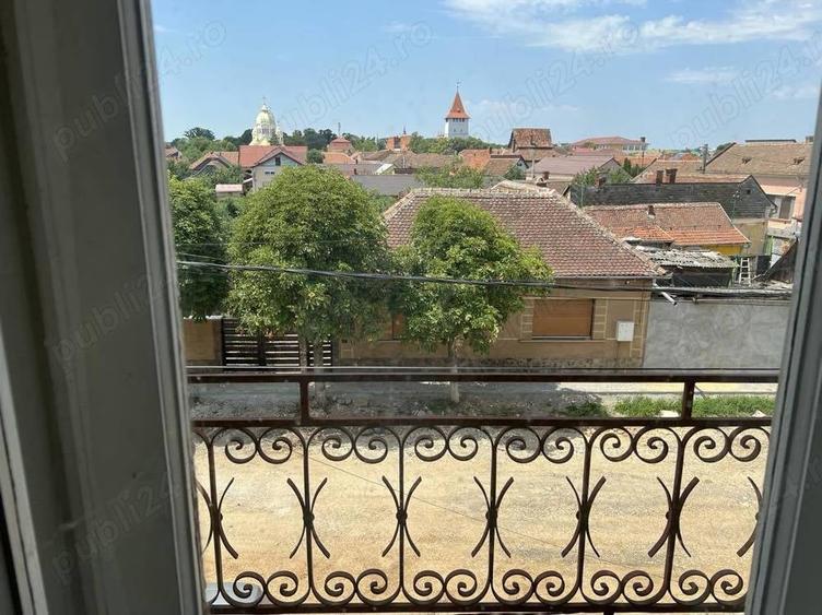 Casă cu 3 camere în Salonta
