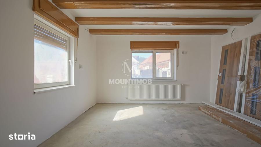Casă cu 3 camere cu Teren 446 Mp în Central
