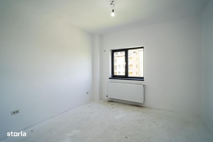 Apartament cu 2 camere semidecomandat în Păcii