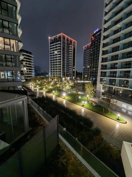 Apartament cu 3 camere semidecomandat, mobilat în Aviației