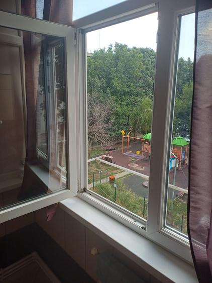 Apartament cu 2 camere decomandat în Uiești