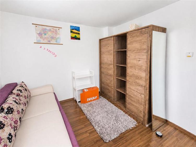 Casă individuală cu 6 camere cu Teren 300 Mp în Șelimbăr