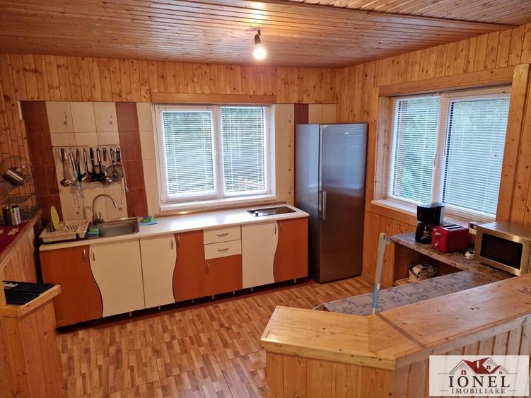 Casă individuală cu 5 camere cu Teren 1078 Mp în Strungari
