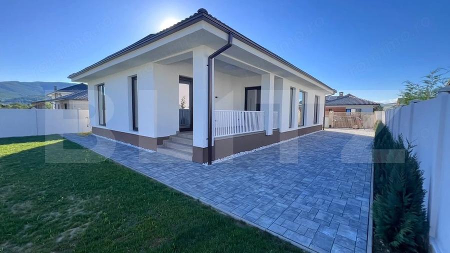Casă cu Teren 500 Mp în Micești