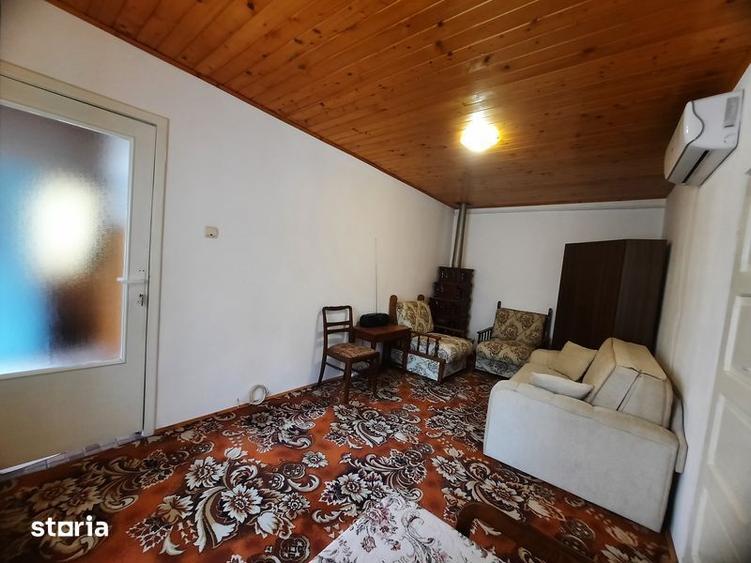 Casă cu 2 camere cu Teren 40 Mp în Podul Vadului