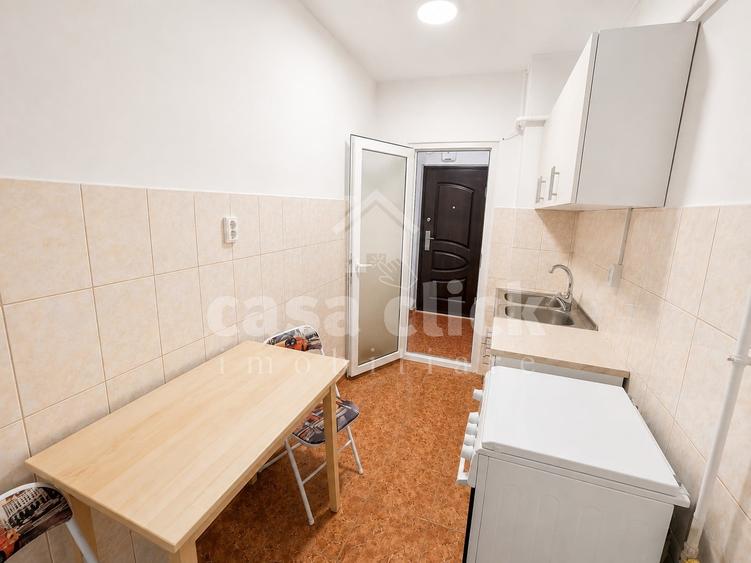Garsonieră decomandată în Mazepa 1