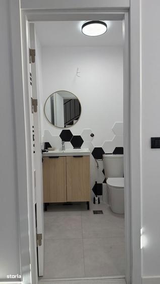 Casă cu 4 camere în Vitan