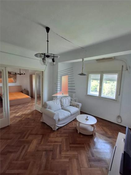 Apartament cu 2 camere decomandat în Cotroceni