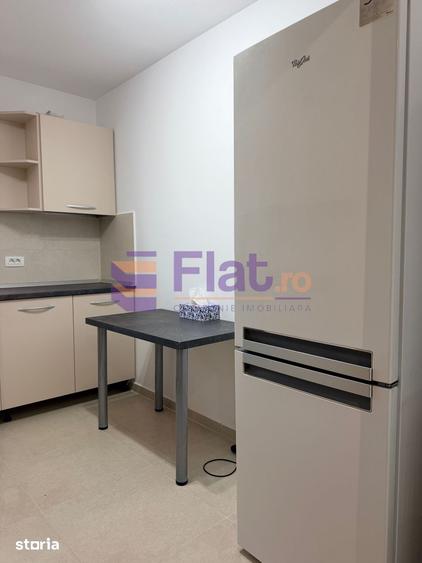 Apartament cu 2 camere decomandat în Tractorul