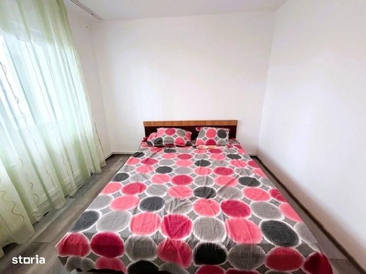 Apartament cu 3 camere decomandat în Tineretului