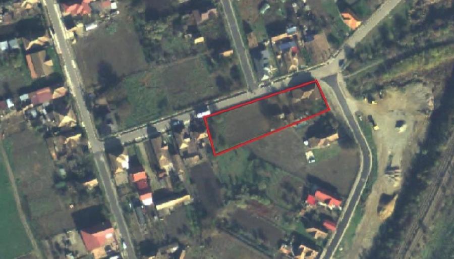 Casă cu 4 camere cu Teren 1471 Mp în Lunca Mureșului