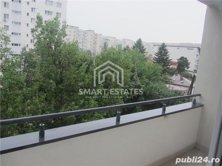 Apartament cu 3 camere decomandat în Baba Novac