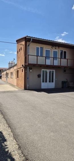 Spațiu industrial, de 300 mp, în Semicentral