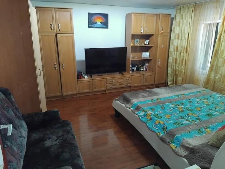 Casă cu 2 camere cu Teren 300 Mp în Lumina