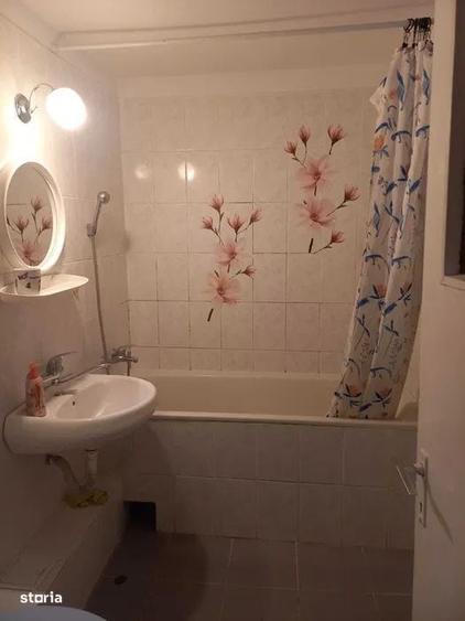 Apartament cu 3 camere în Mărăști