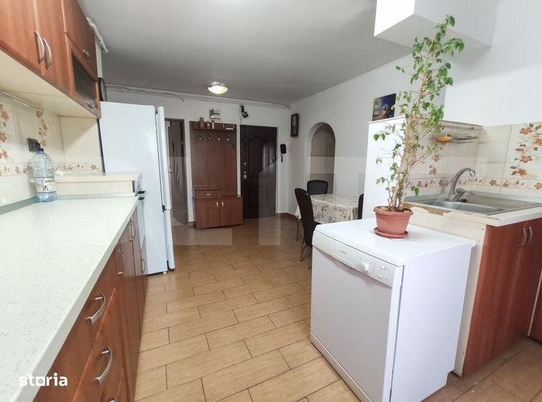 Apartament cu 3 camere decomandat în Central