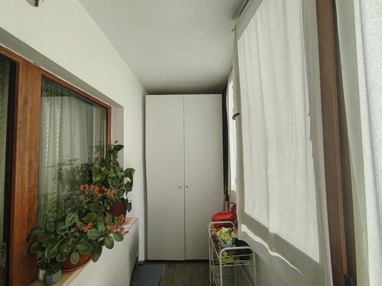 Apartament cu 3 camere decomandat, mobilat în Gară