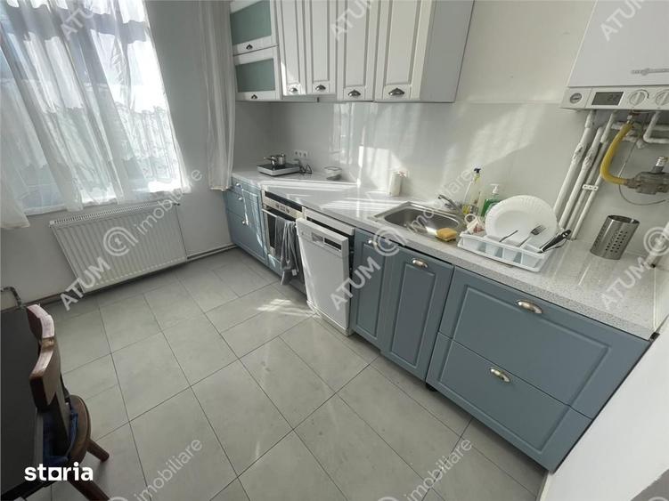 Apartament la casa cu 2 camere decomandate curte comuna central Sibiu - 3
