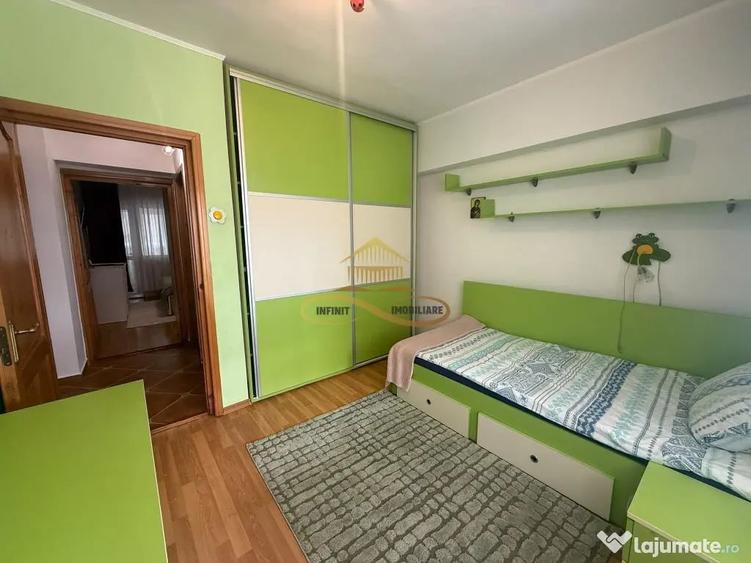 Apartament cu 3 camere decomandat în Central
