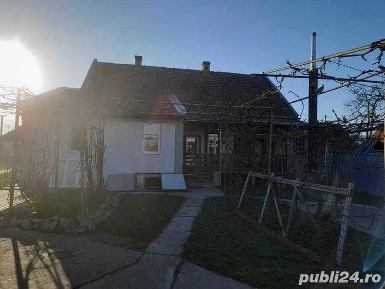 Casă cu 4 camere în Central