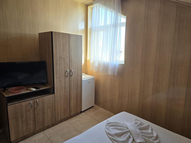 Casă cu 15 camere cu Teren 300 Mp în Eforie Nord