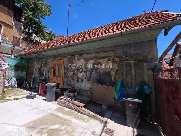 Casa in Schei, D+P+pod, 2 camere, beci 18,7 mp, SU 45, 2 mp, teren!