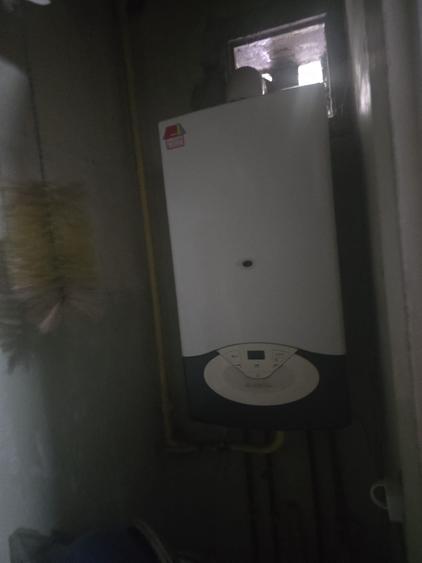 Apartament cu 2 camere semidecomandat în Podu Roș