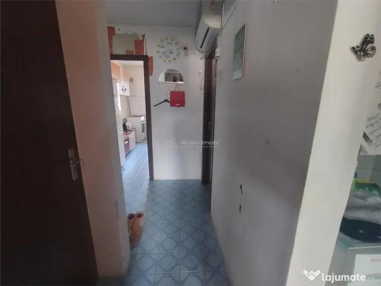 Apartament cu 3 camere decomandat în Caransebeș